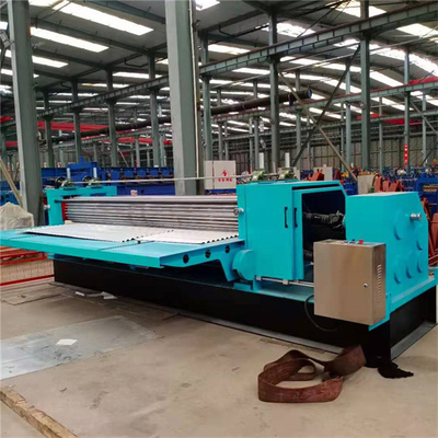 آلة تصنيع لفة المموج ذات محرك التروس 12m / Min Coloe Steel Material