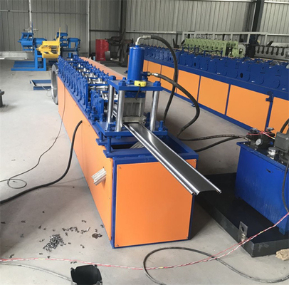 380V الأسطوانة مصراع الباب تشكيل آلة 0.5-0.8mm سمك